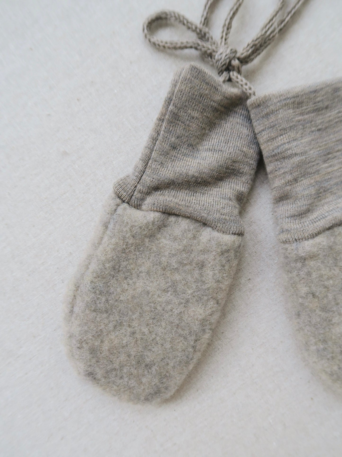 Engel - Wool/fleece mittens - Walnut