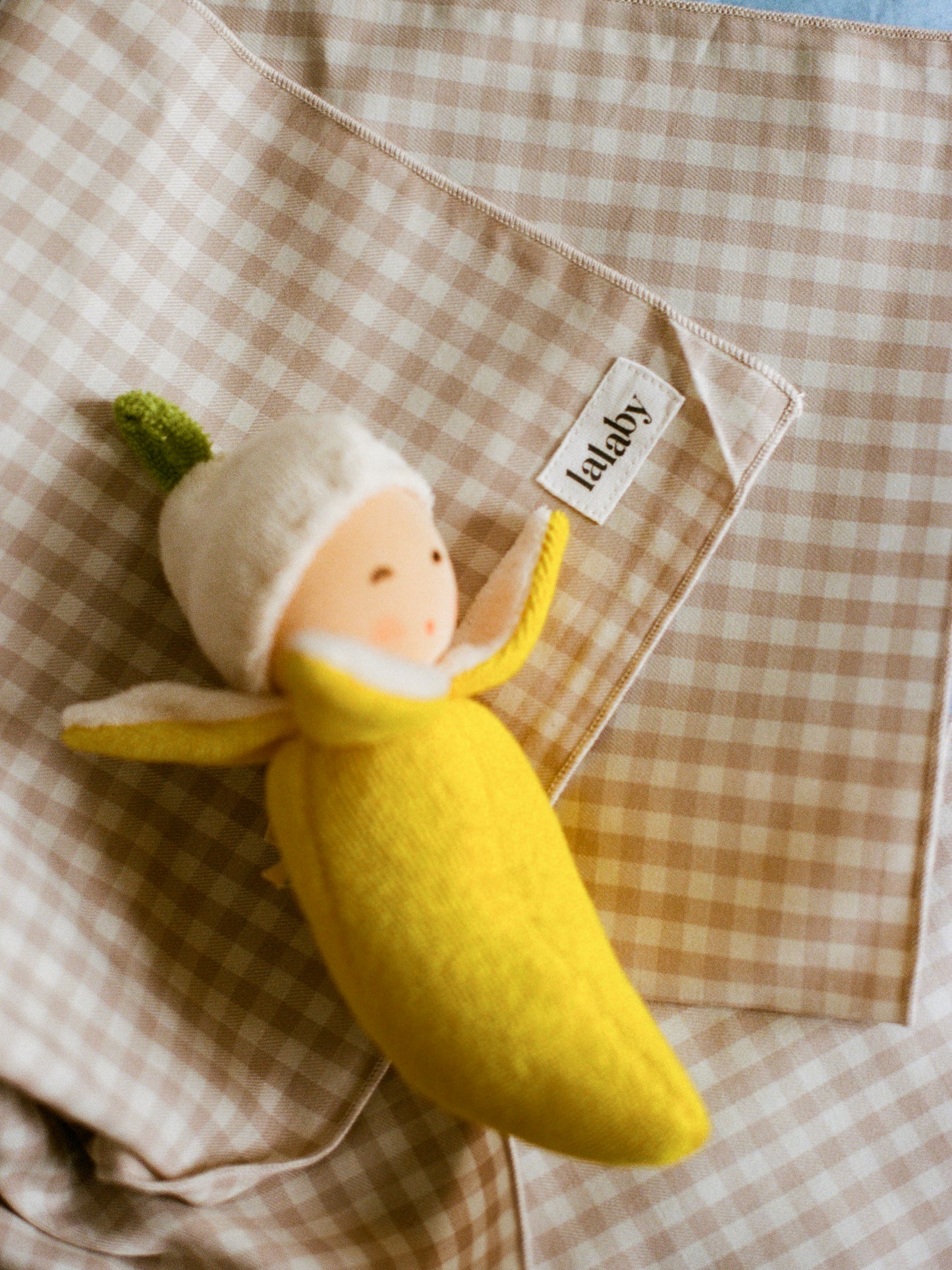 Nanchen - Doll - Banana