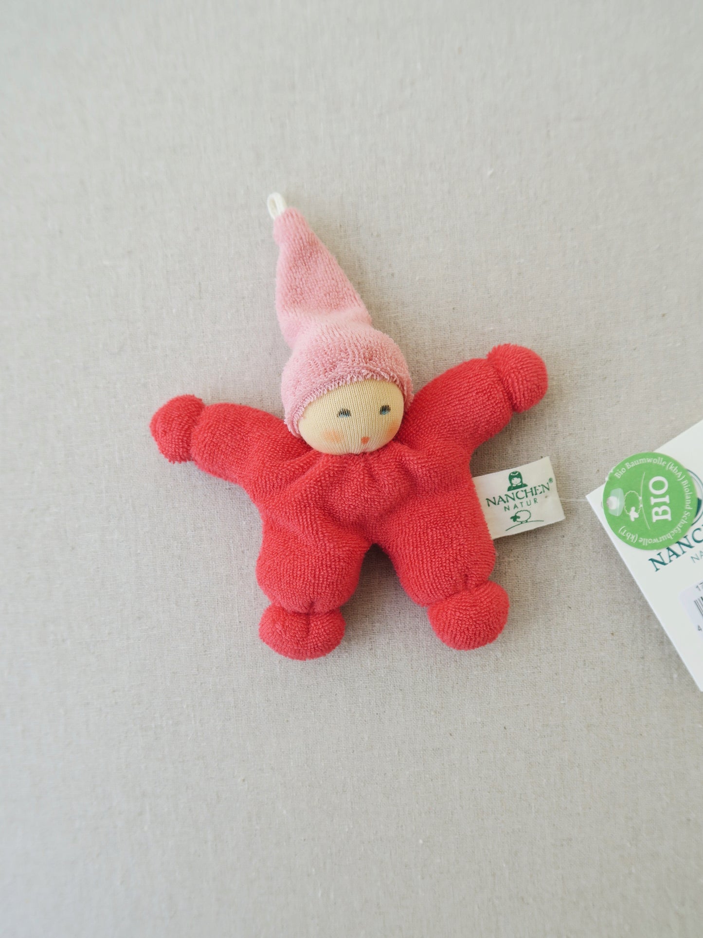 Nanchen - Dukke - Rød/lyserød