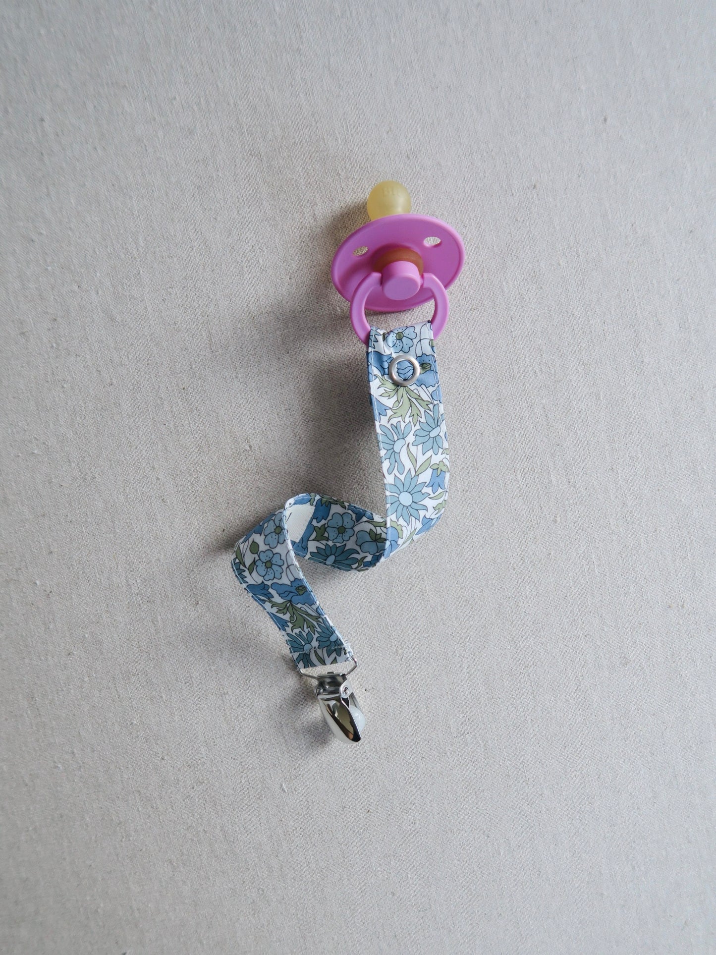 Poppel - Pacifier clip - Liberty Poppy & Daisy