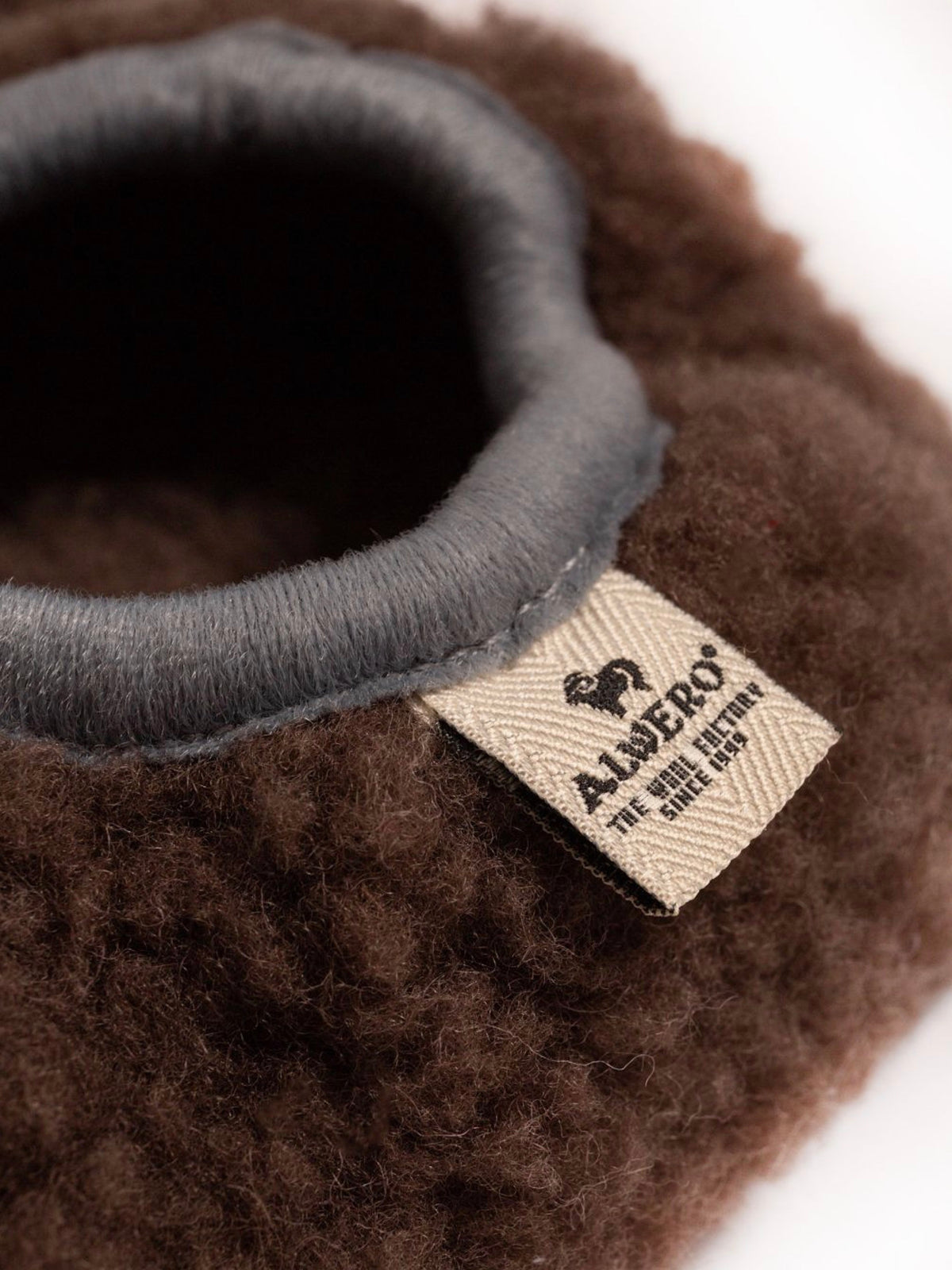 Alwero - Slippers - Choco