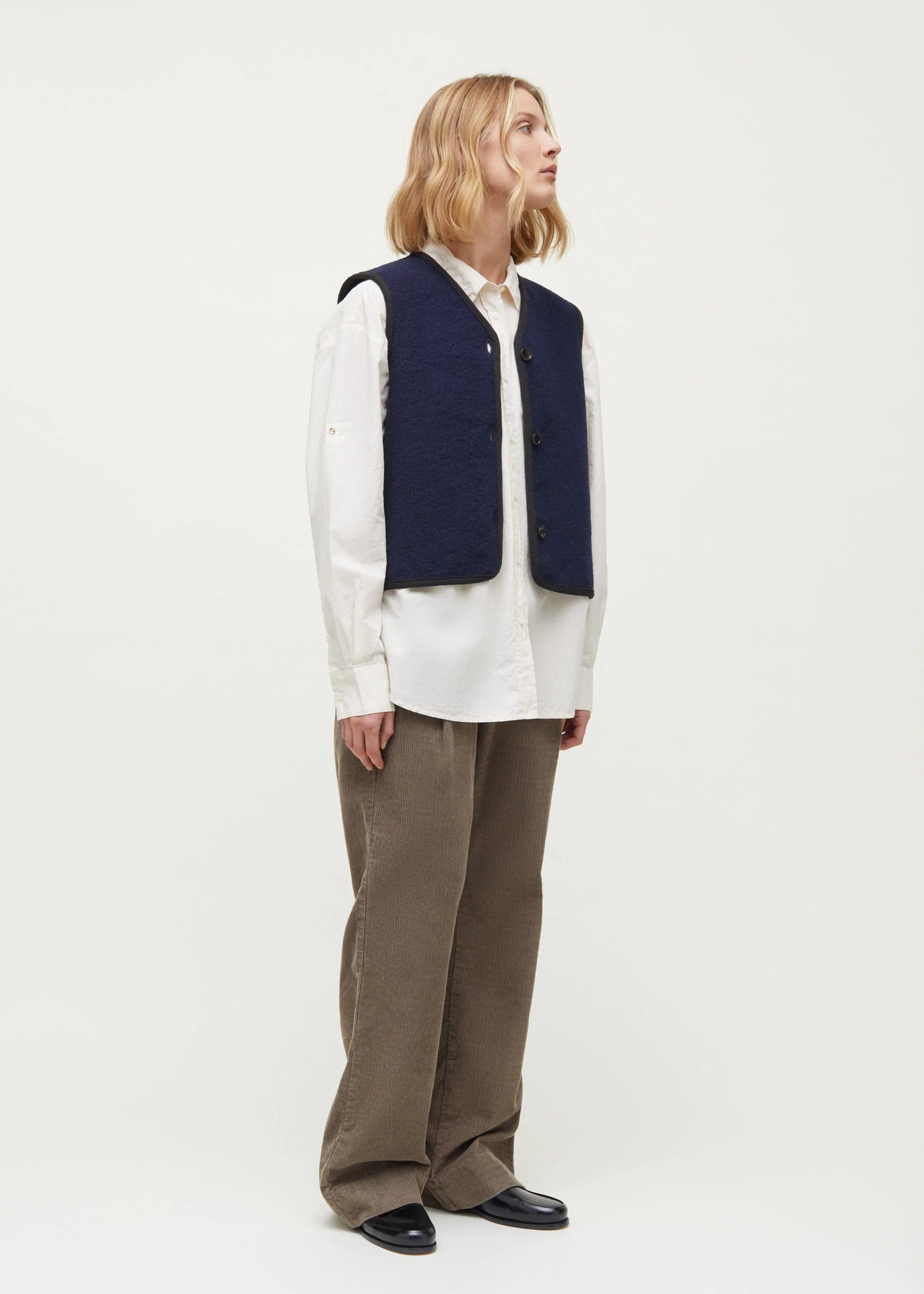 Aiayu - Hilda wool vest - Navy