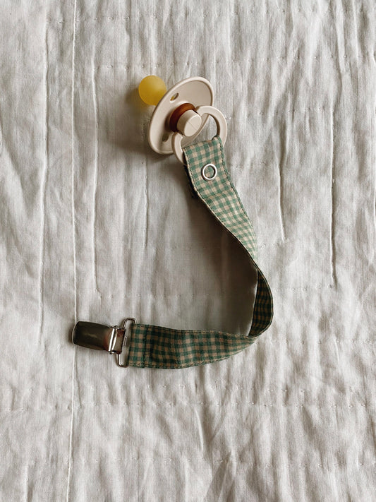 Lalaby - Pacifier clip - Green check