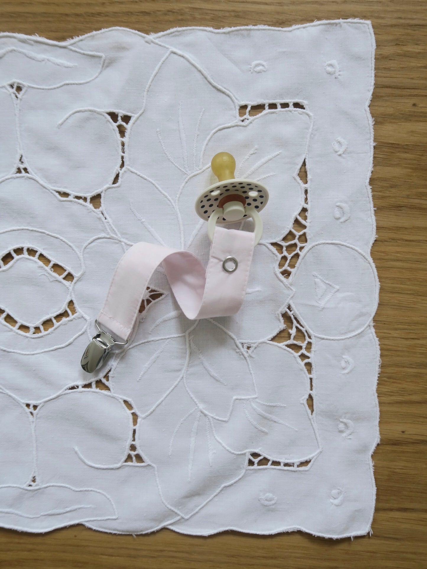 Poppel - Pacifier clip - Liberty Baby Pink