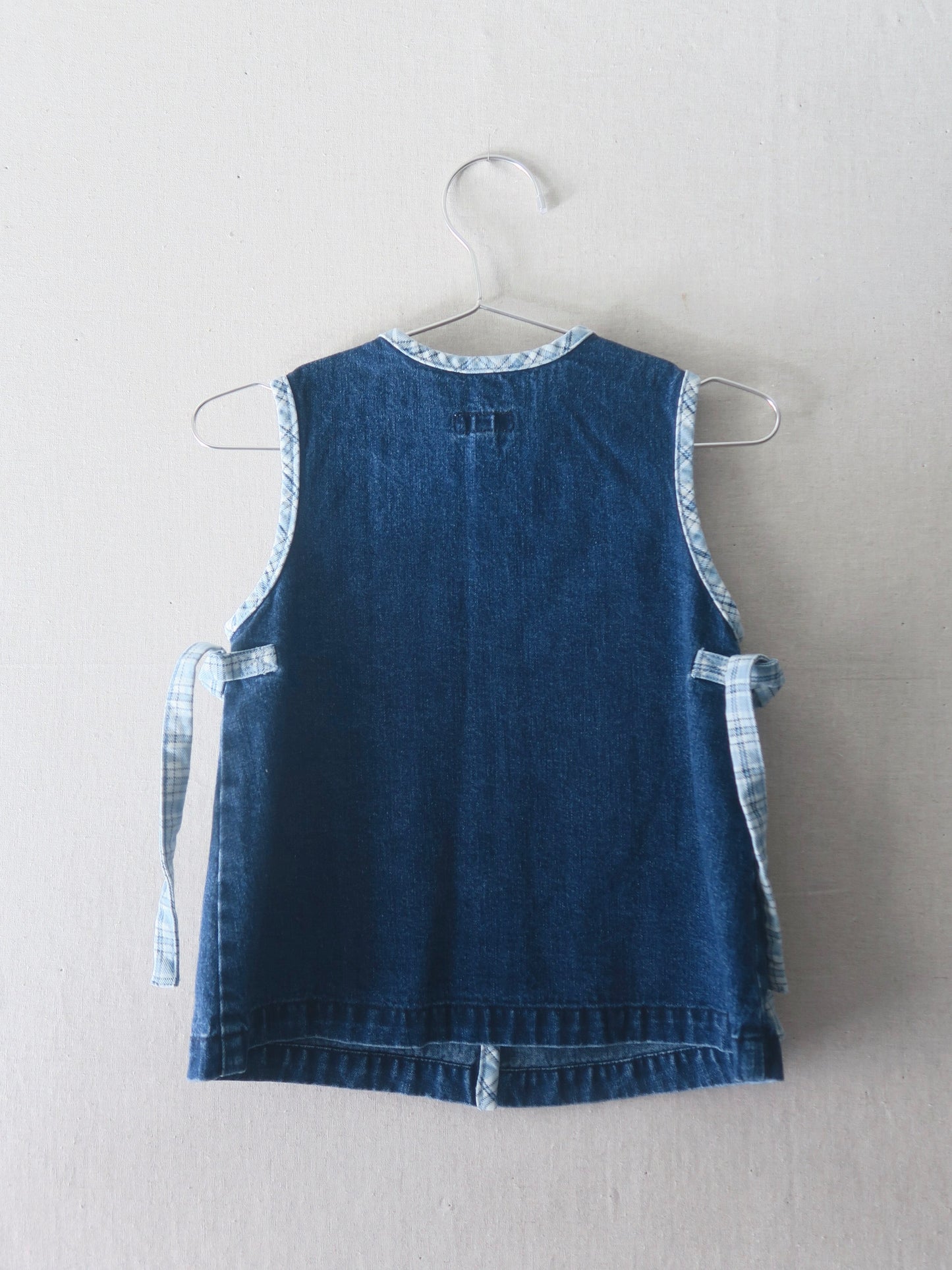 Poppel Pre-loved - Denim kjole m. ternede detaljer - str. 1-1,5 år