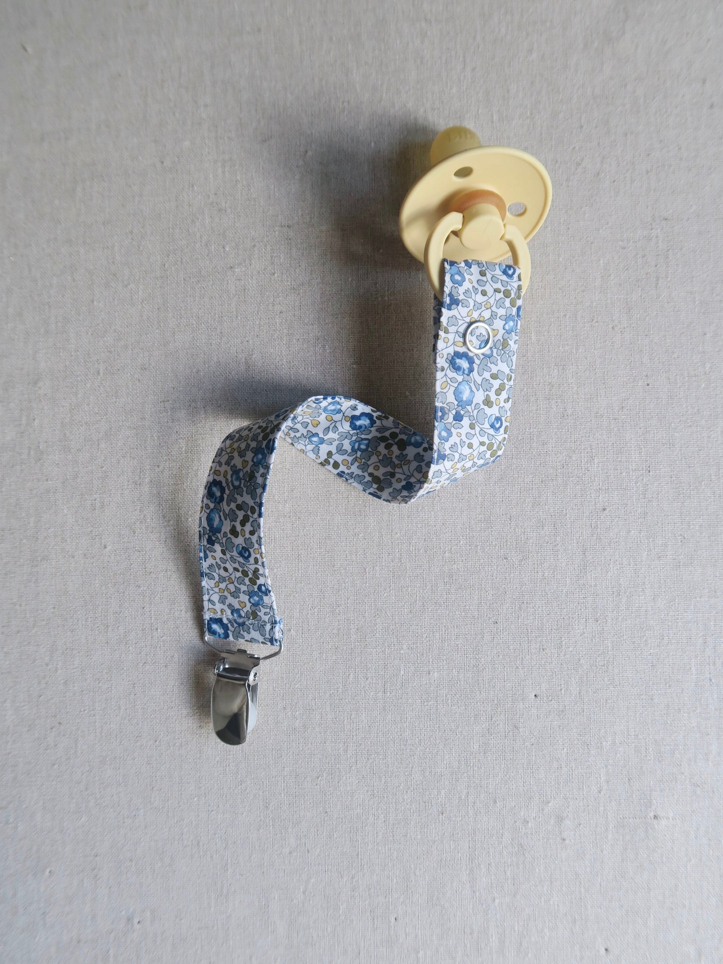 Poppel - Pacifier clip - Liberty Eloise (blue & yellow)