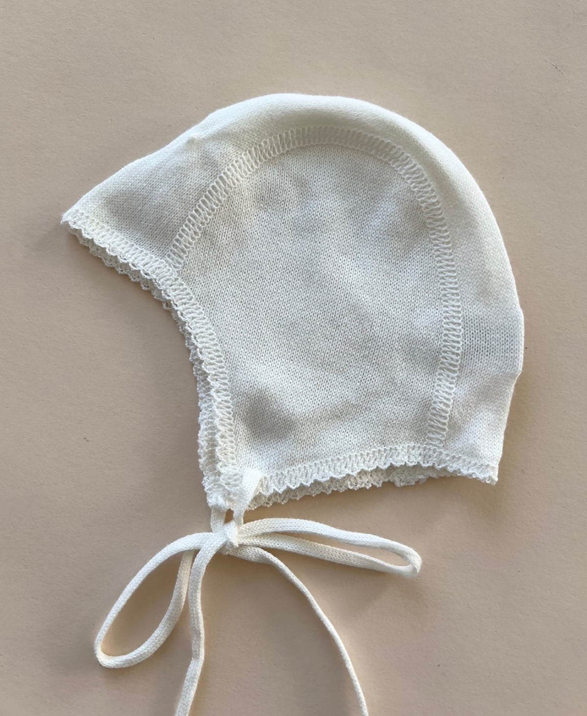 Selana - Fine Knit Cotton Helmet - Nature & Light Grey